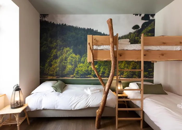 Daire A Travers Champs Avec Sauna Et Parking