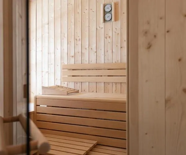 Daire A Travers Champs Avec Sauna Et Parking